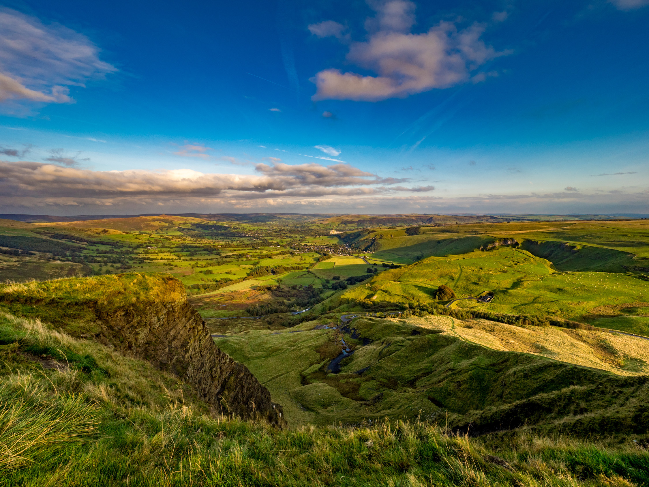 Demonstrating Evaluative or Matrix metering used on a landscape.